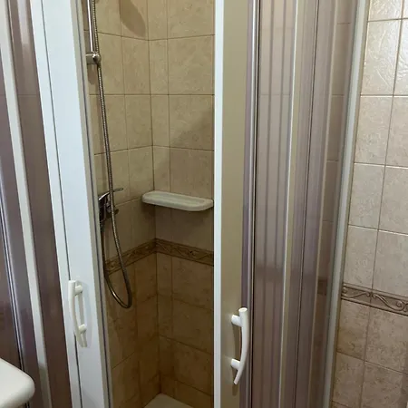 Viale Roma - Roomexperience アヴェトラーナ